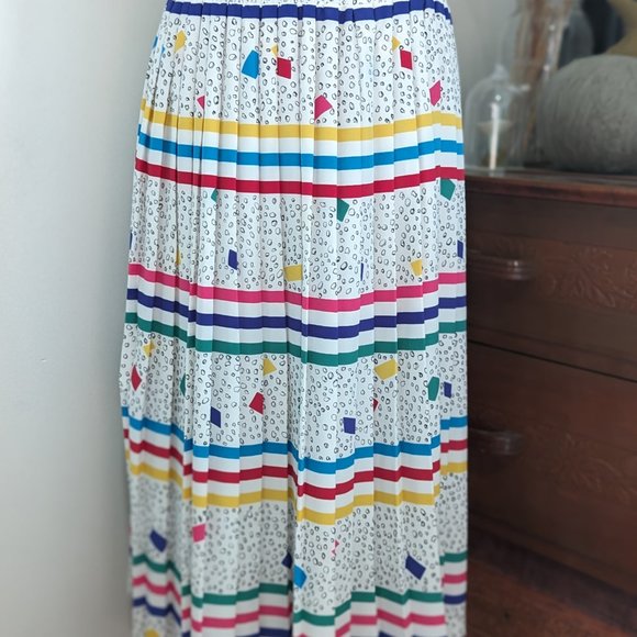Original vintage pleated maxi skirt from the 1980s - Picture 3 of 9